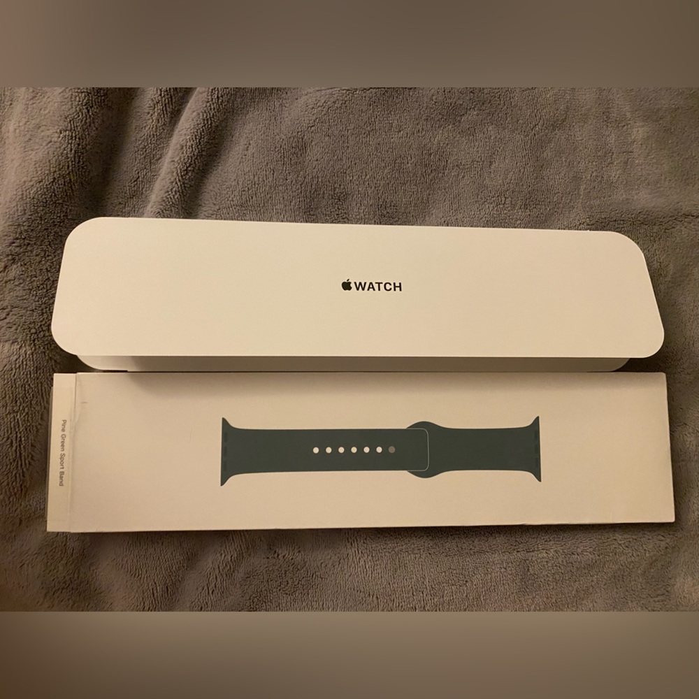 NWT Apple Watch Sports Band
